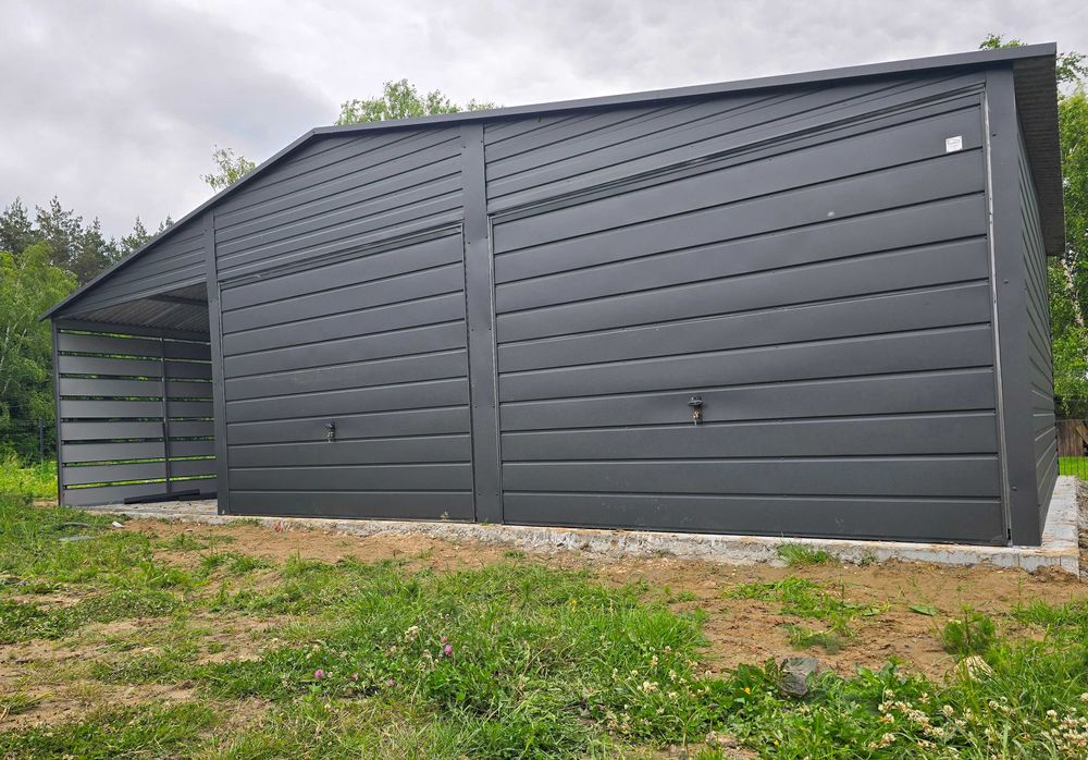 Garaż Blaszany Antracyt Mat + Dodatkowa Wiata z Paneli