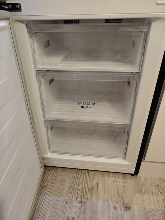 Lodówka na gwarancji