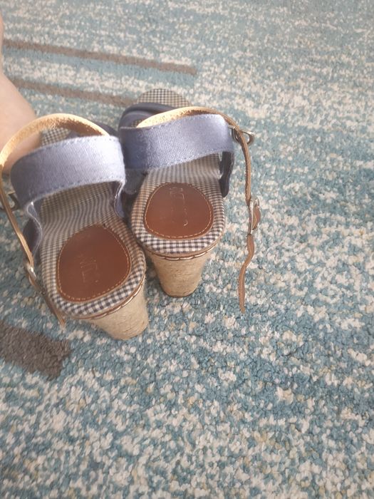 Espadryle na koturnie 39