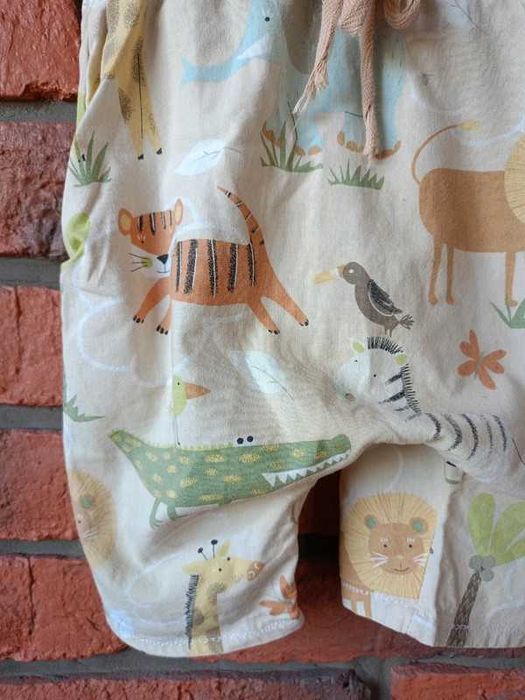Spodenki ogrodniczki letnie chłopięce boho safari na lato zwierzęta