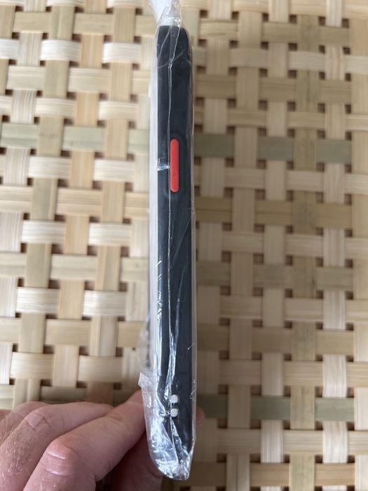 Etui iPhone 13Pro - nowe