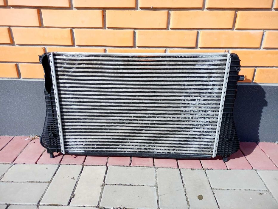 Интеркулер VAG 1K0 145 803 S