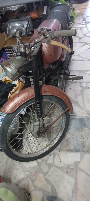 Mota antiga para restaurar