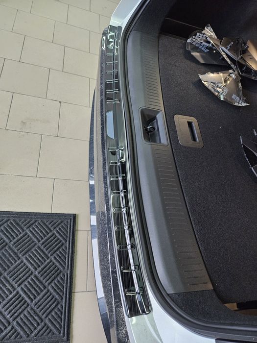 накладки заднього бампера Toyota BZ4X Nissan Ariya Volkswagen ID4/ID6