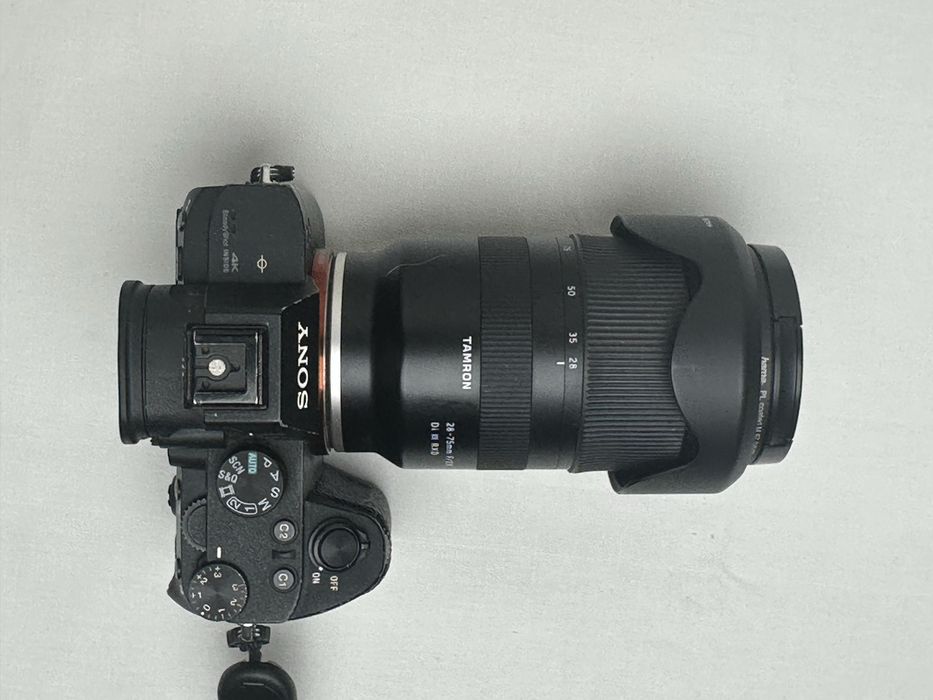 Sony Alpha A7III + Tamron 28-75mm F2.8 Di III RXD  + Extras