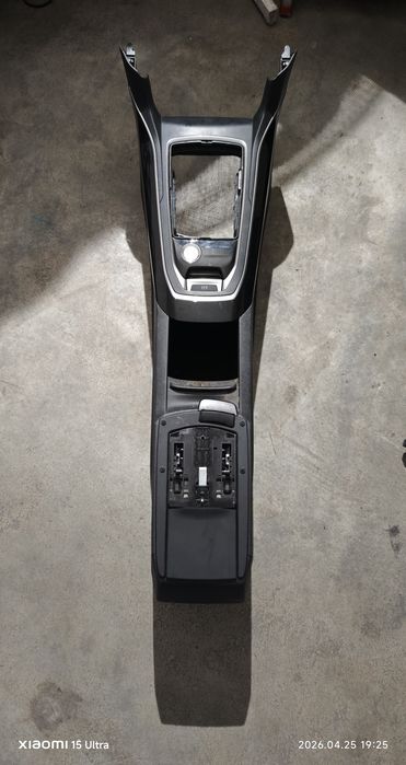 Consola central Peugeot 308 SW