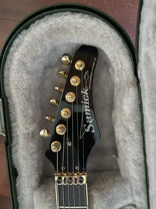Guitarra elétrica - Samick KR-670 (gama limitada)