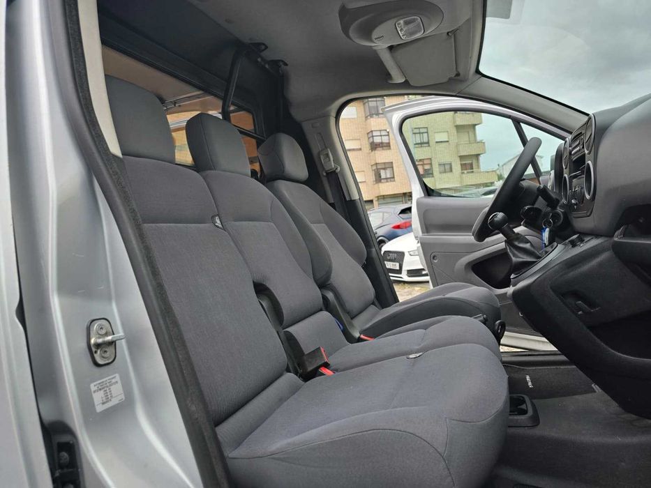 PEUGEOT PARTNER L1 1.6HDI 90CV 3 LUGARES "IVA DEDUTÍVEL"
