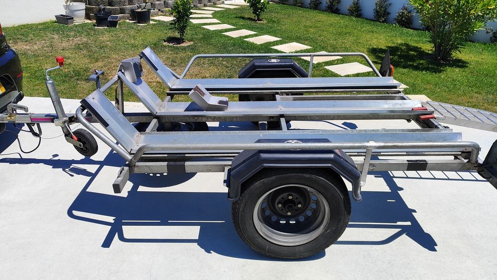 Atrelado Toniauto basculante para motas