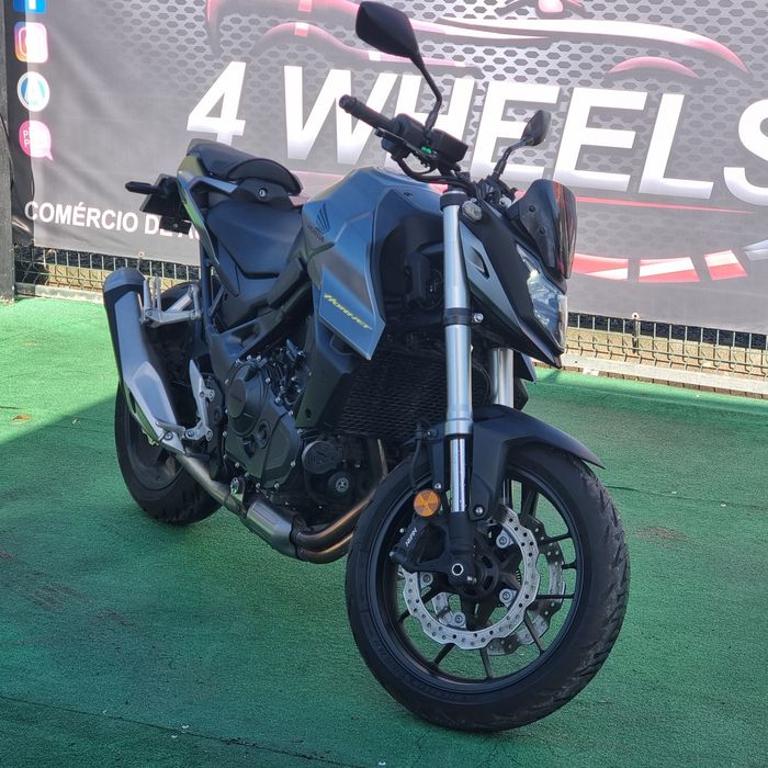 Hornet 750 (revisão feita)