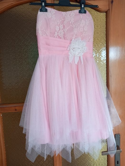 Sukienka z koronką bez ramiączek