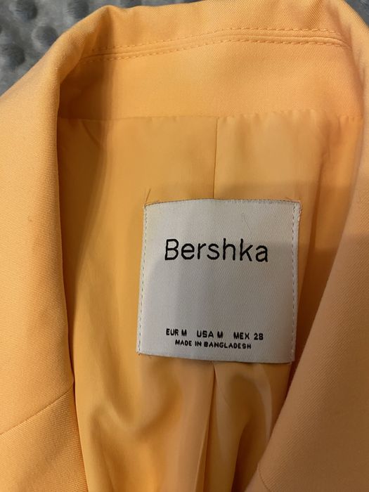 Піджак від Bershka