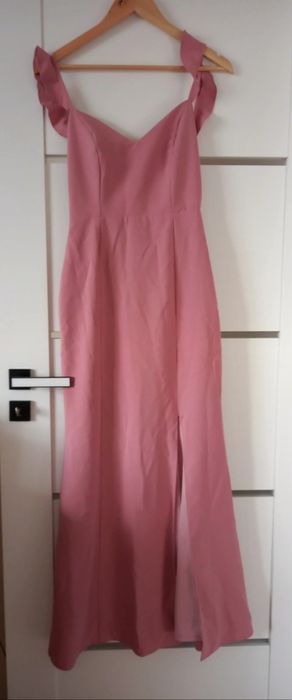 Suknia balowa z wiązaniem na plecach Trendyol