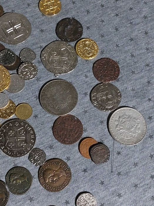 Lote de réplicas  republica e monarquia