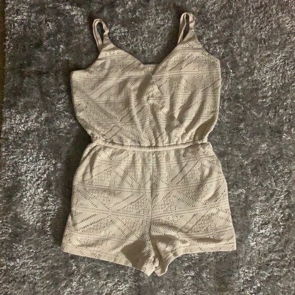 Літній ромпер-комбінезон