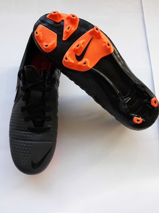 Chuteiras Futebol Nike CTR360 Libretto III FG - n.º 39 e 44