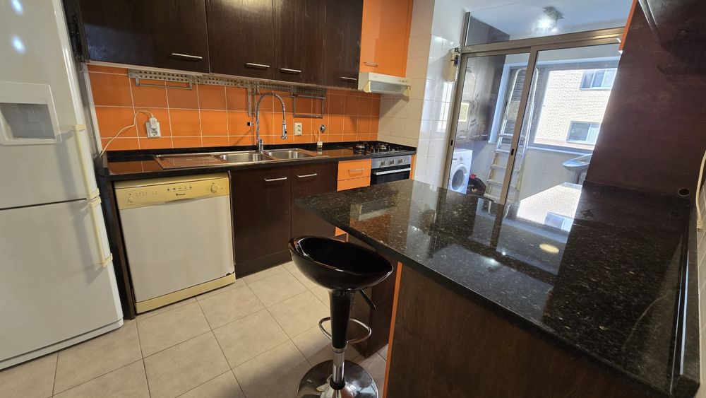 Quarto duplo Arrendar Aveiro