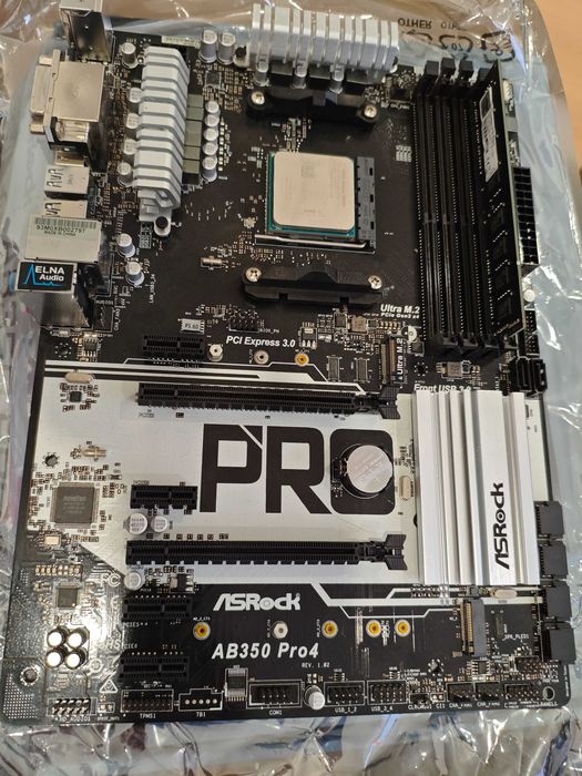 Componentes AMD Athlon 300GE + ASRock AB350 Pro4 + SSD + Fonte Modular