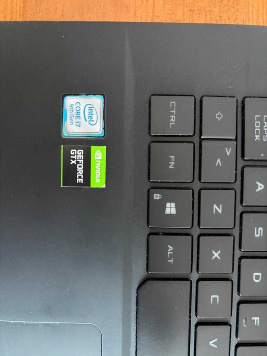 Asus Portátil Gaming - Rog Zephyrus M