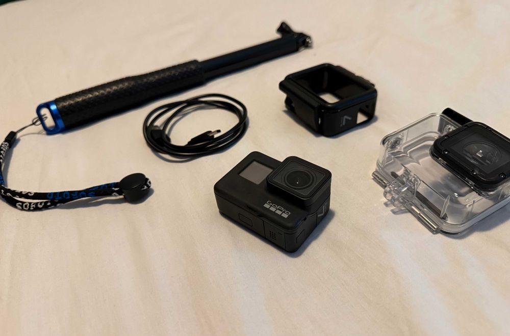 GoPro Hero 7 Black + Acessórios