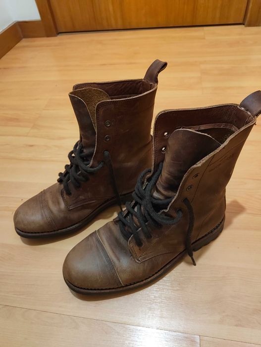 Botas Army/Combat novas 40