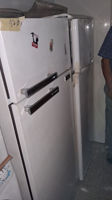 Frigorífico thomson 140 cms