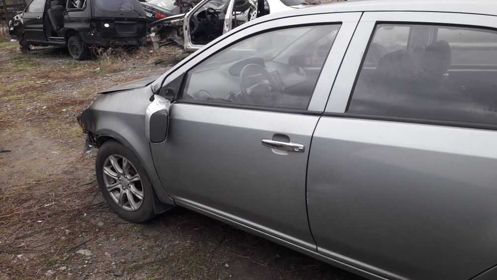 Джили МК СК кузов или частями