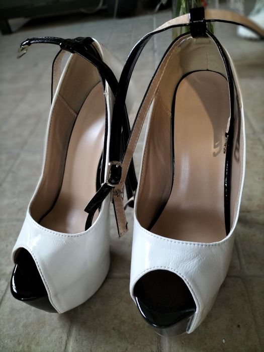 Sapatos novos a estrear