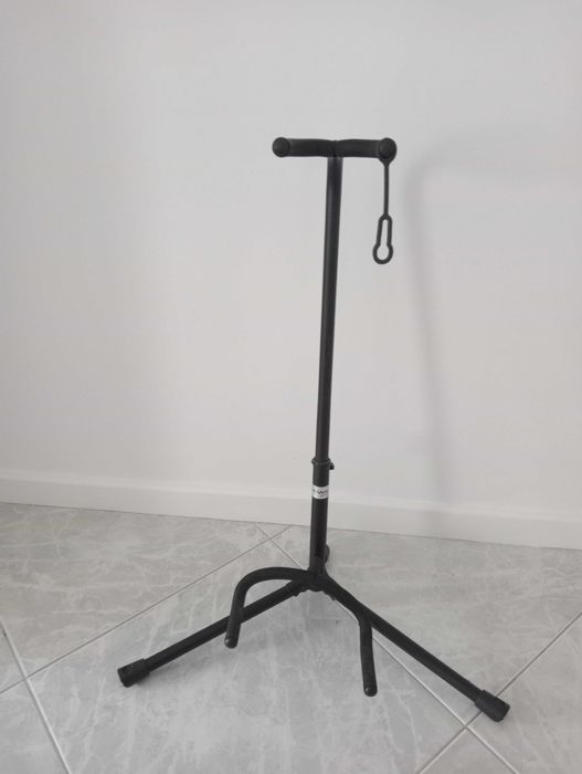 Baixo, amplificador e acessórios