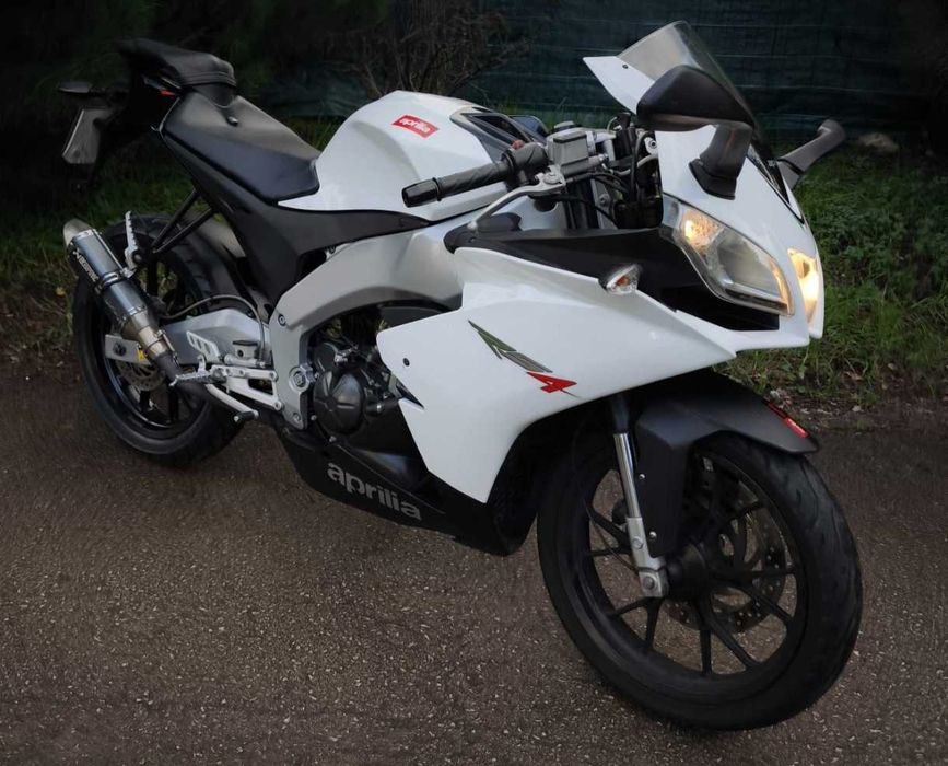 Mota Aprilia 125 rs4