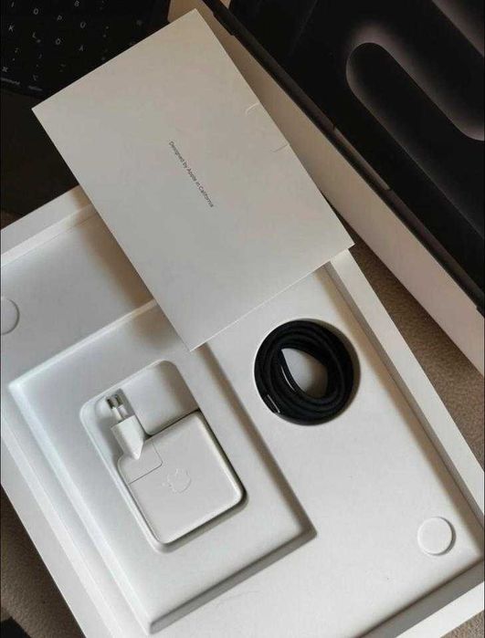 MacBook Pro 14" com chip M4 - Preto Espacial - Novo
