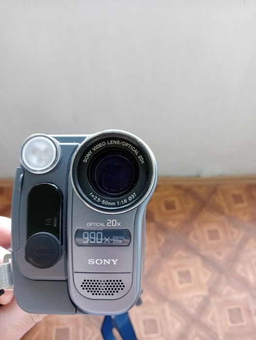 Відеокамера Sony Handycam video Hi8 CCD-TRV 228 E/TRV 428 E  Digital 8 Japan
