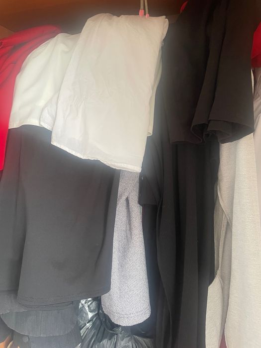 Продам сукні пакетом