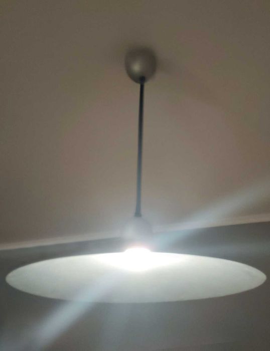 Candeeiro de tecto cinzento (tipo industrial)