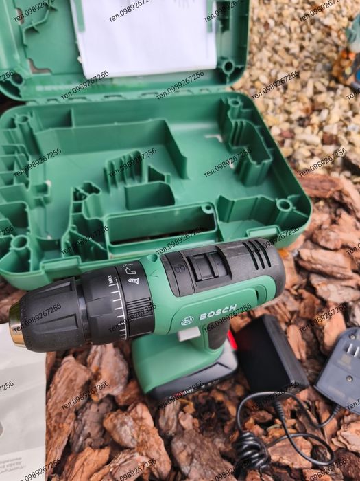 Аккумуляторная ударная дрель-шуруповерт Bosch UniversalImpact 18