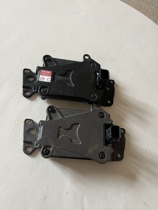 Радар емблема Lexus Toyota Camry USA 88210-06030 / 88210-06090