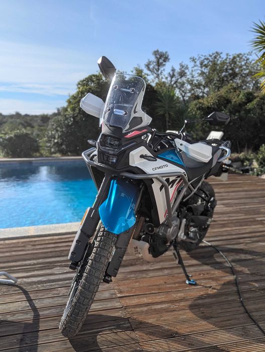 CF Moto 450MT Azul – 3.000 km – Crashbar – Estado Impecável – 1º Dono