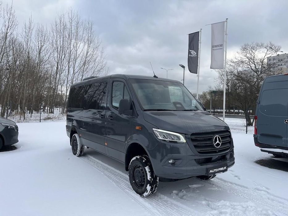 Mercedes-Benz Sprinter Sprinter Tourer 319 (190 KM) 4x4 średni L2H1 9-osobowy Automat PRO