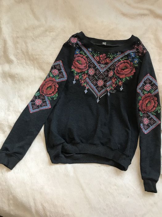 Кофтинка з вишивкою