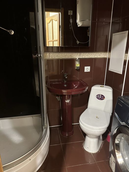 Сдам комнату для девушки (коммуналка включена)от собственника