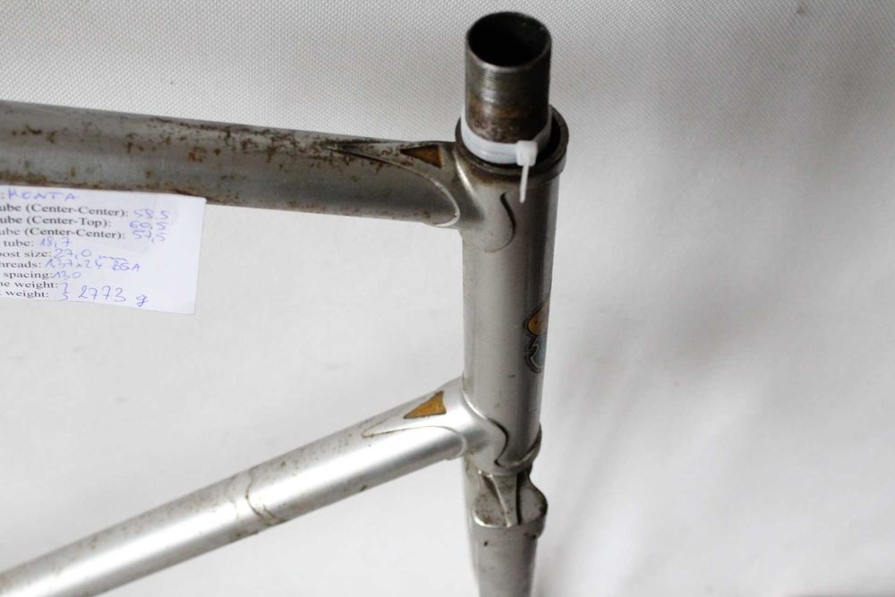 LEKKA rama szosowa monta ishiwata 022 frameset lata 70' stal cz9