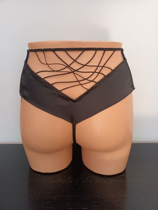 Majtki Stringi  Victoria's Secret   Roz.L  Oryginał