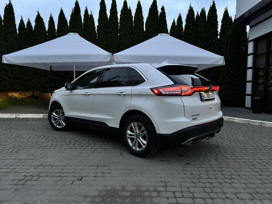 Автомобіль Ford Edge