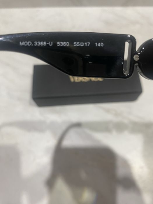 Klasyczne piekne okulary VERSACE