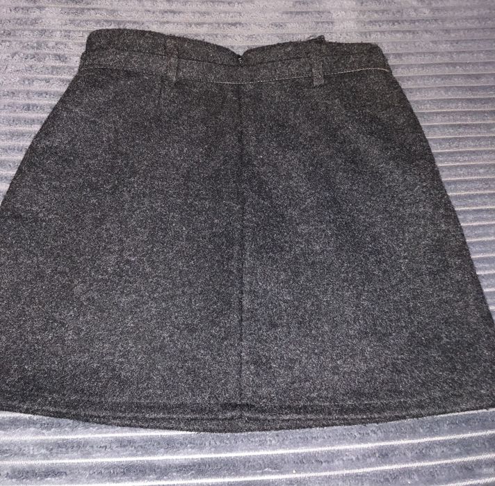 Юбка тепла.