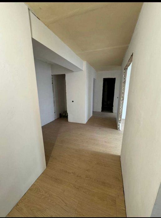 3к Дубове,п 5/9, Будинок з цегли,70м2 нове планування.Частковий ремонт