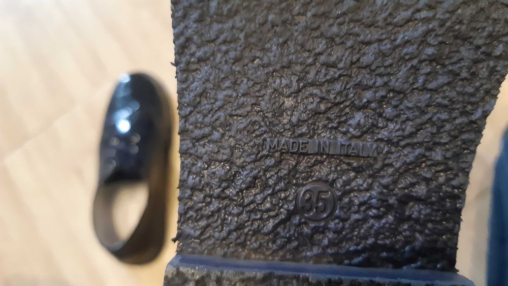 Туфли итальянские кожаные лакированные 35 размер