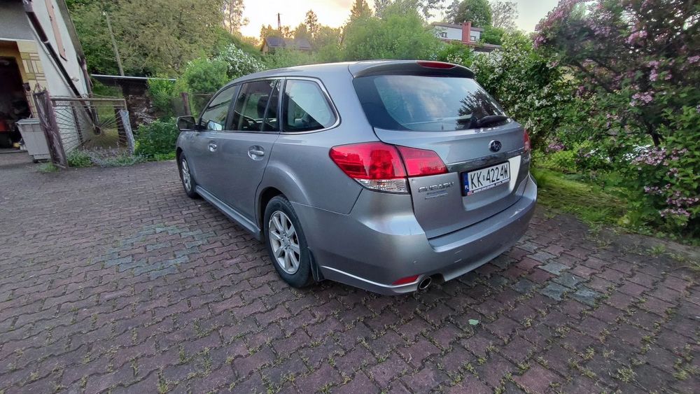 Subaru Legacy 4x4, benzyna, automat, 2011