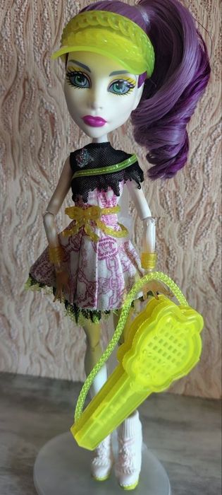 Monster high Spectra/ продам ляльку