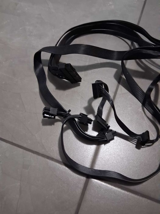 Fonte de alimentação PC 600w contínuos